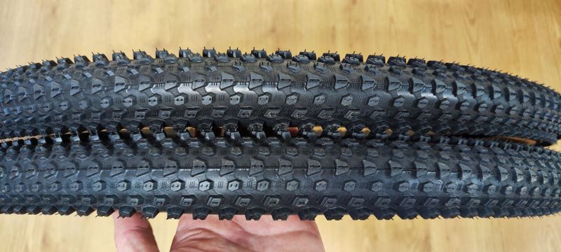 Dva nové 27.5" MTB pláště 27.5x2.40, 62-584