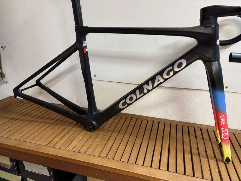 Colnago V4Rs - 455, Emirates 