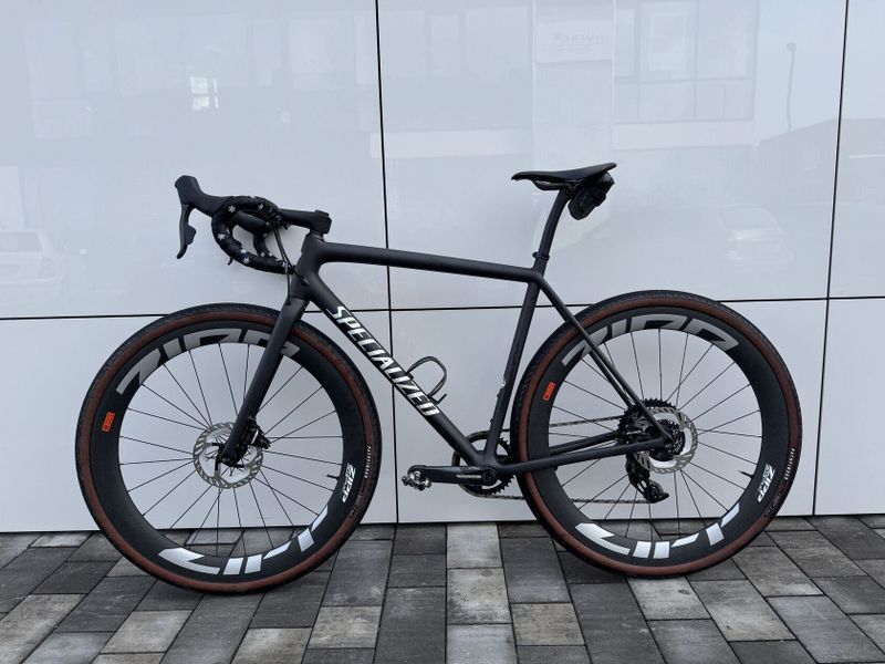 2025 Specialized CRUX (UDH) vel. 56cm @ Sram Force XPLR D2 / ZIPP 303 S XPLR / případně bez kol