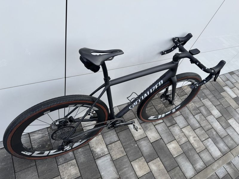 2025 Specialized CRUX (UDH) vel. 56cm @ Sram Force XPLR D2 / ZIPP 303 S XPLR / případně bez kol