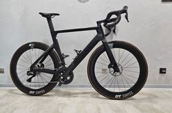 Canyon Aeroad CF SLX 8 