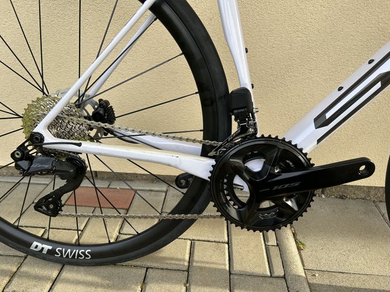 Gravel / silnice Superior X-Road team Issue Di2