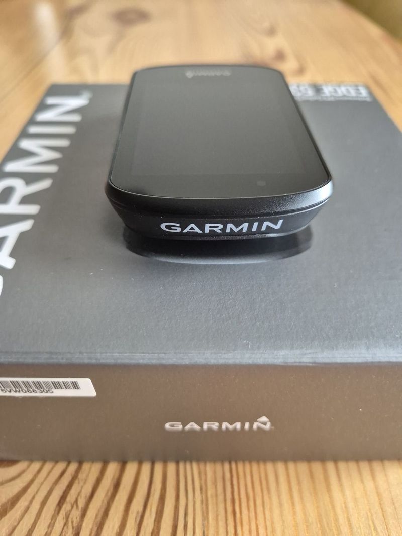 Garmin Edge 530 – skvělý stav + příslušenství