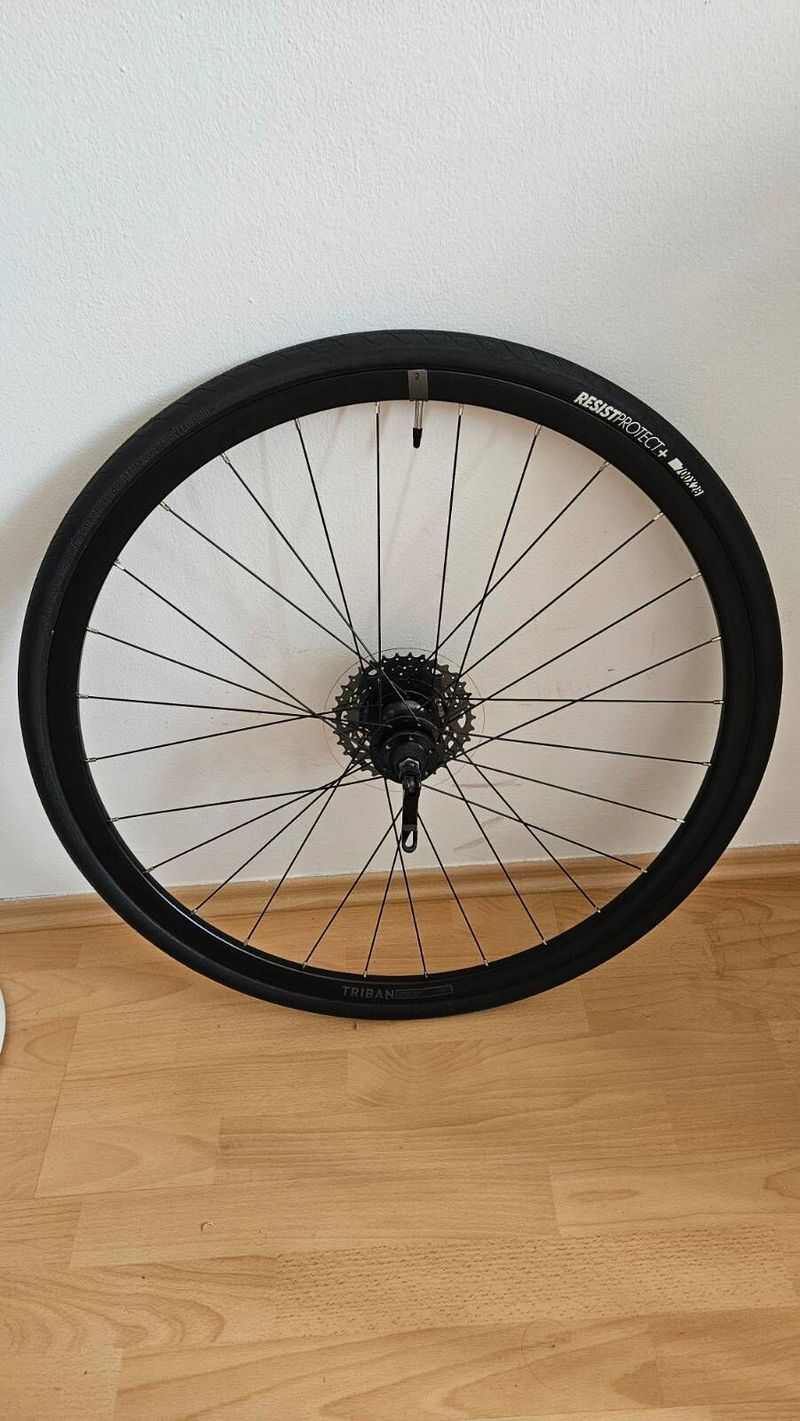 Sada kol Triban Tubeless Ready 28"