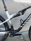 Canyon Lux CF6 Podium Black 2022, velikost M