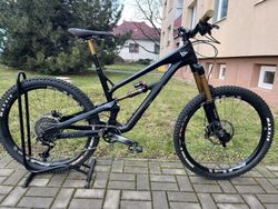 karbonové enduro YT JEFFSY 27,5