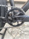 Agresivní Gravel bike s elektronickým řazením 