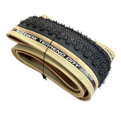 NOVÝ Plášť Vittoria Terreno DRY Gravel 700x47c / 47-622 Graphene 2.0 TLR