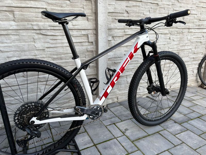 Trek procaliber 9.7. - karbonová kola M/L