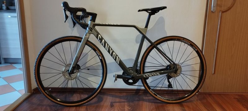 Canyon Inflite CF SL 7.0