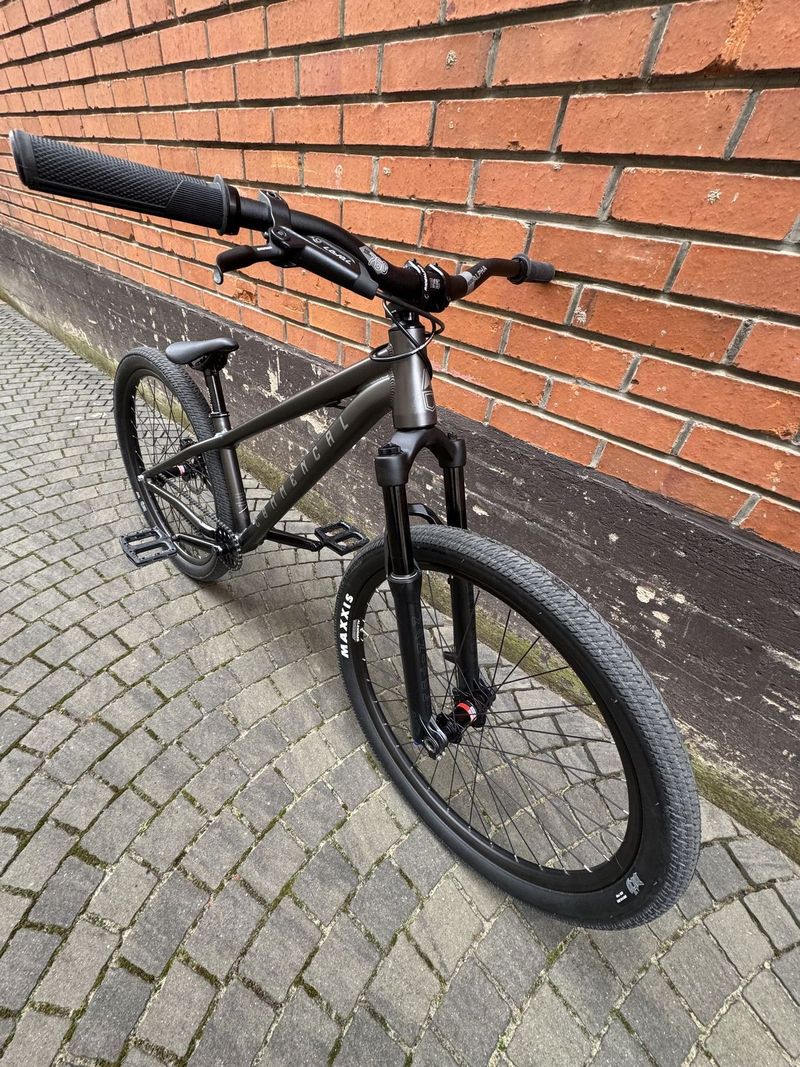 Commencal Absolut vel. M nové