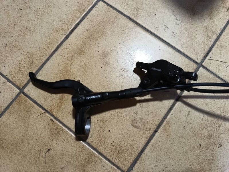 přední hydraulická brzda Shimano MT410 