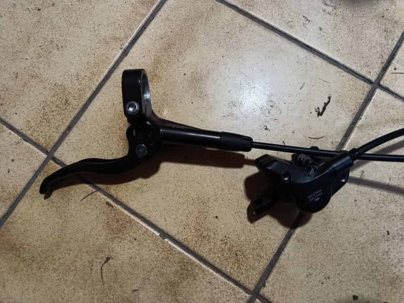 přední hydraulická brzda Shimano MT410 