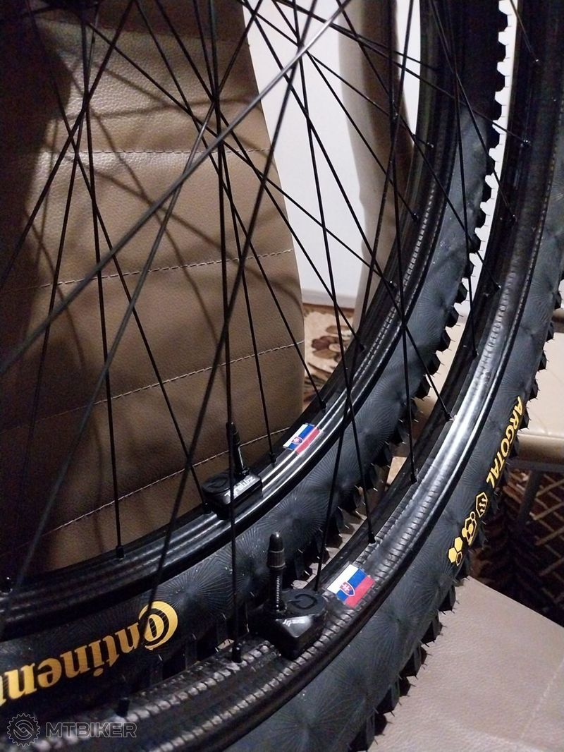 ZIPP 3ZERO MOTO CARBON