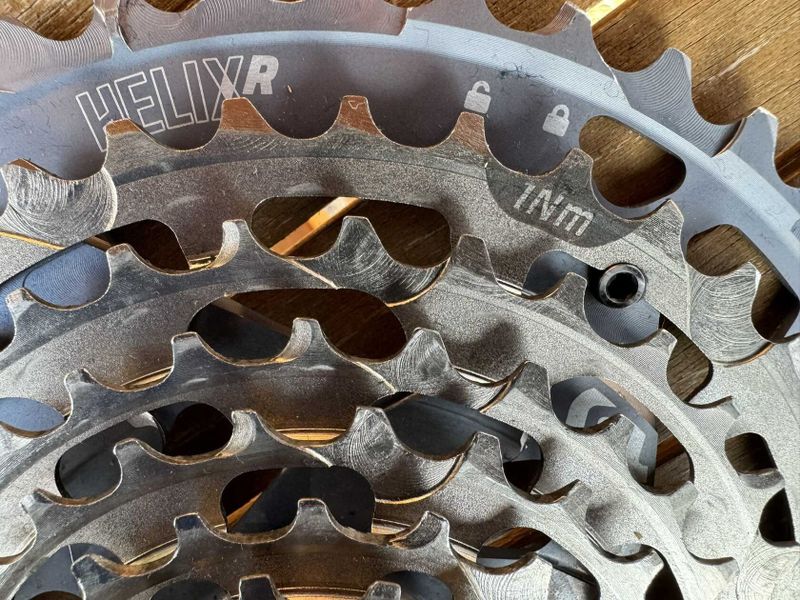 Sram GX 11s řazení, přehazovačka + kazeta E*thirteen Helix R, vše z nového kola