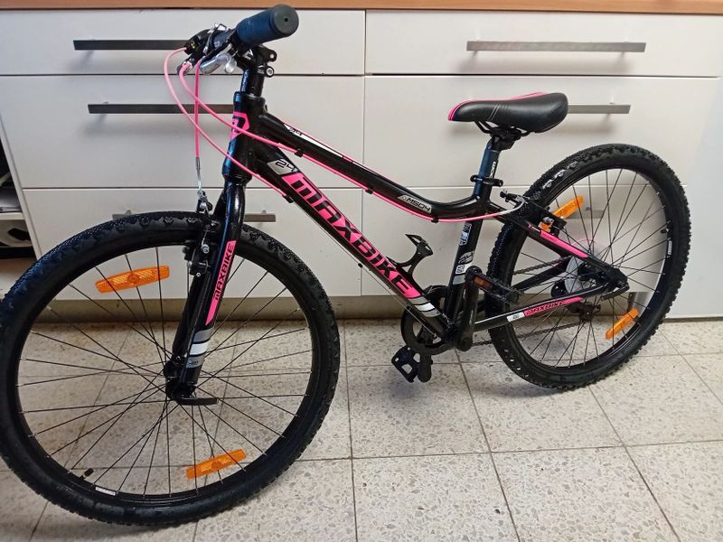 Růžové dětské kolo Maxbike 24"