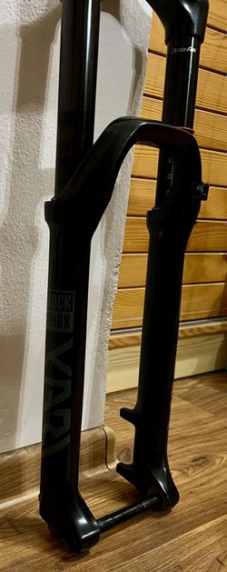 Rock shox YARI 170MM