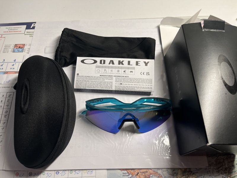 Oakley hydro