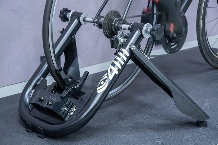 Nepoužitý trenažer Fliiiight Smart Trainer 4iiii