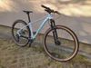 Nové 29" kolo ROZZO BOOST G, vzduchová vidlice Manitou Markhor, osazení Shimano Deore1x12, pevné osy