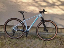 Nové 29" kolo ROZZO BOOST G, vzduchová vidlice Manitou Markhor, osazení Shimano Deore1x12, pevné osy