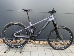 Elektrokolo MONDRAKER Crafty R nimbus grey/black velikost L