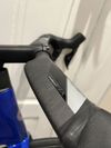 NOVÁ řídítka Vision Trimax Carbon Aero ACR s integrací pro elektriku, 440 mm