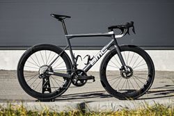 BMC TeamMachine SLR01, Shimano Di2 2x12 Disc, Elite