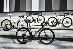 Colnago V3Rs, Campagnolo SuperRecord EPS, Bora WTO