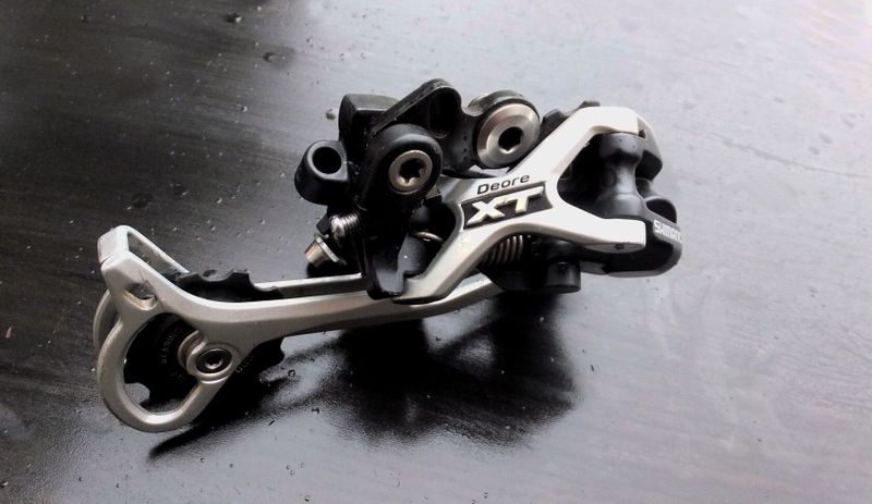 Shimano XT Shadow