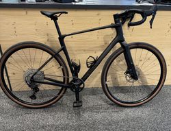 Gravel Cube Nuroad c62 One