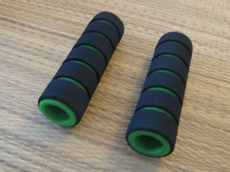 Nové pěnové 2-vrstvé mtb gripy Novatec Foam grips