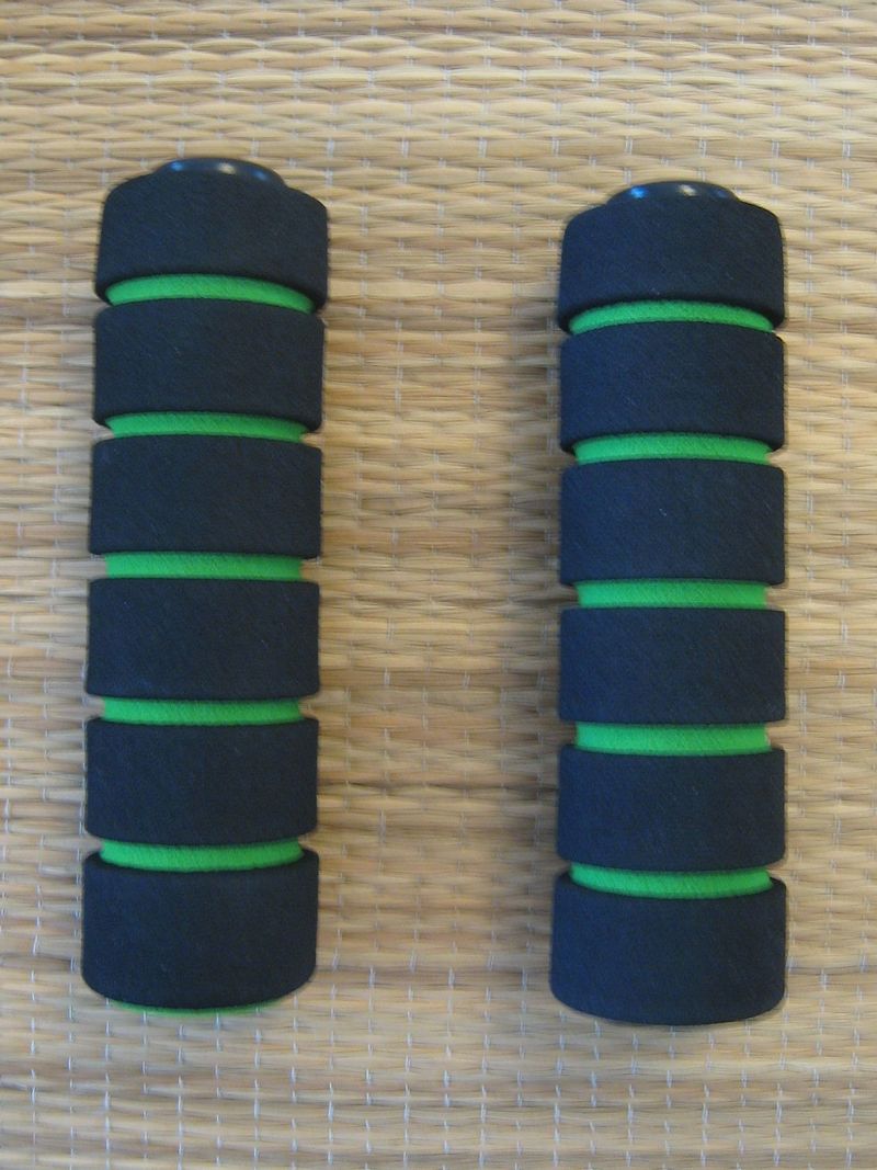 Nové pěnové 2-vrstvé mtb gripy Novatec Foam grips