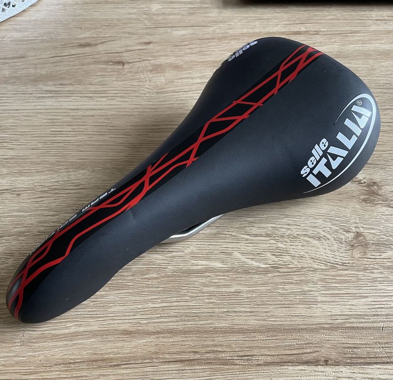 Selle Italia Flite carbon-titan