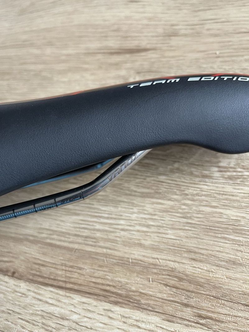 Selle Italia Flite carbon-titan