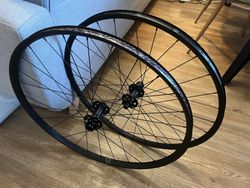 Zapletená kola Specialized 29” BOOST