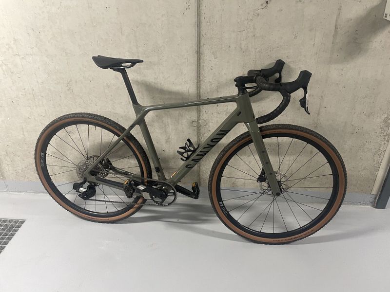 Prodám Gravel bike Canyon Grizl 2024