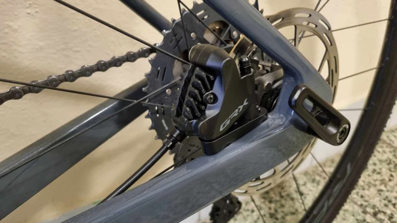 Gravel VAN RYSEL NCR CF na Shimano GRX