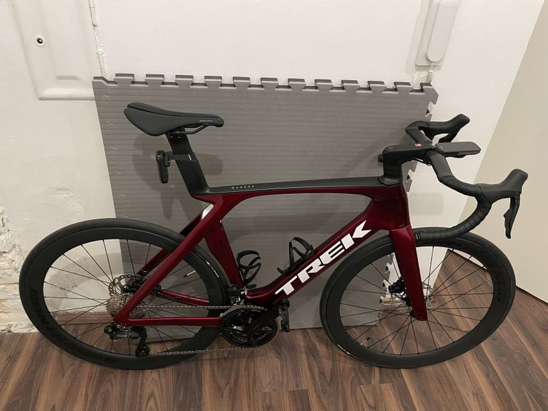 TREK MADONE SL 6 Gen 7 Crimson 2024 Velikost: 58