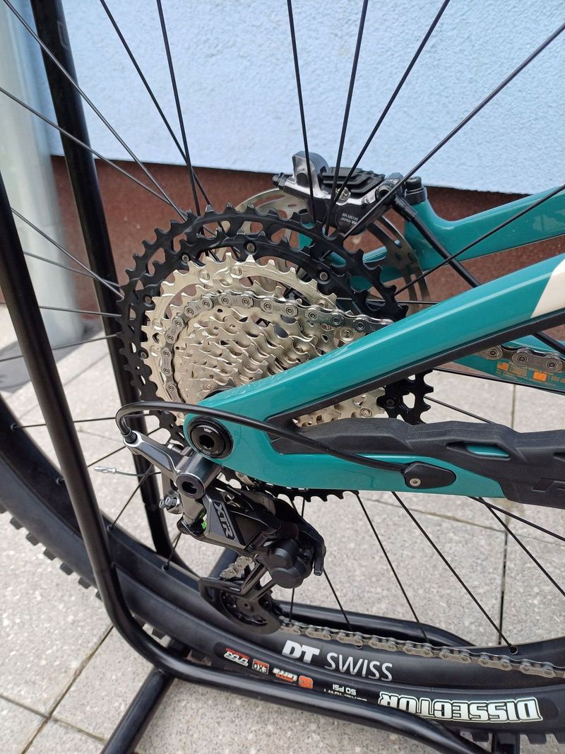 Pivot Trail 429 XT/XTR, vel. M - nové