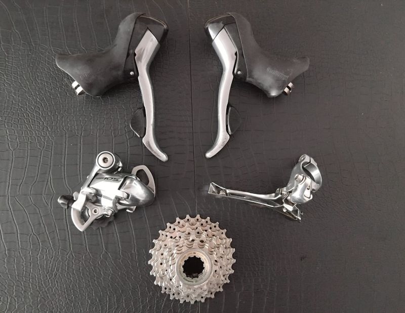 Sada Shimano 105 - 10 speed