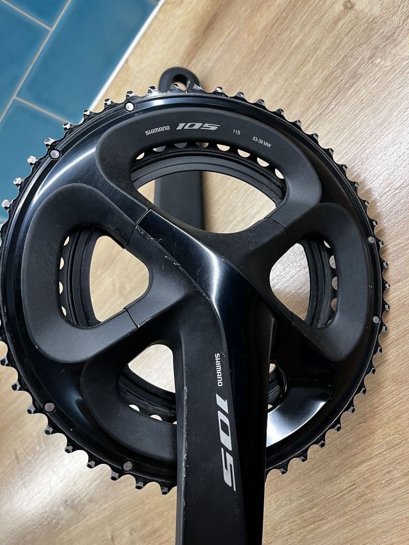 Kliky Shimano 105 FC-R7000 53-39 černé, 175 mm, jeté do 2500 km, originální balení