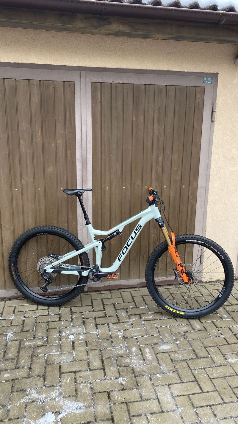 Enduro kolo Focus Jam 6.9 