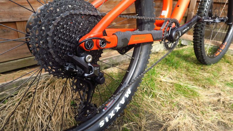 WHYTE T-140 SR V1 vel. L