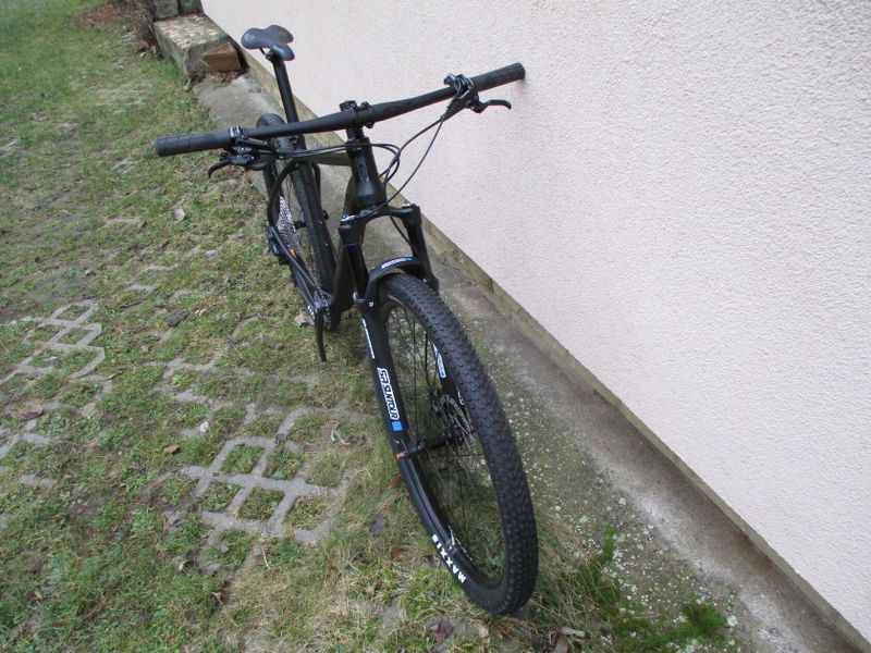 Nové 29" kolo Maxbike M909 19", vidlice Suntour Axon RL-RC air, Shimano XT/SLX 1x12, BOOST pevné osy