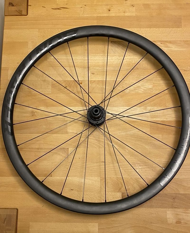 Bontrager Aeolus Elite 35