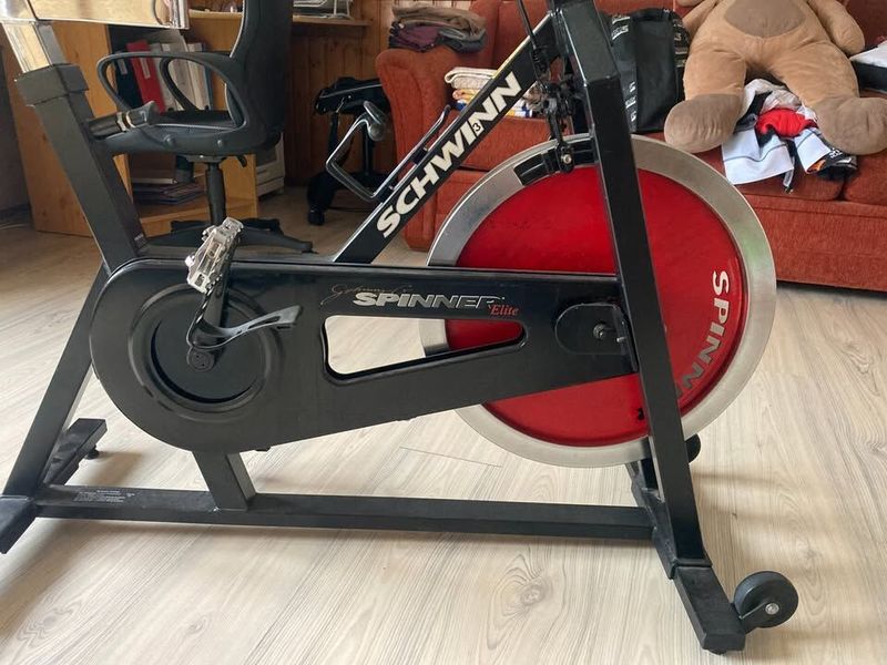 Spinningové kolo Schwinn