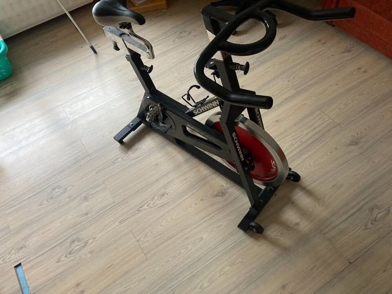 Spinningové kolo Schwinn