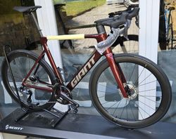 GIANT Propel Advanced Pro 0 Di2 2024 – závodní aero silnička - NOVÁ