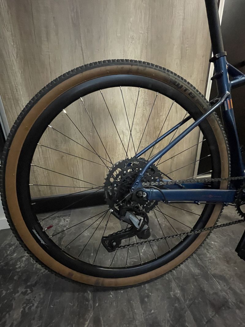 Prodám gravel Marin DSX2